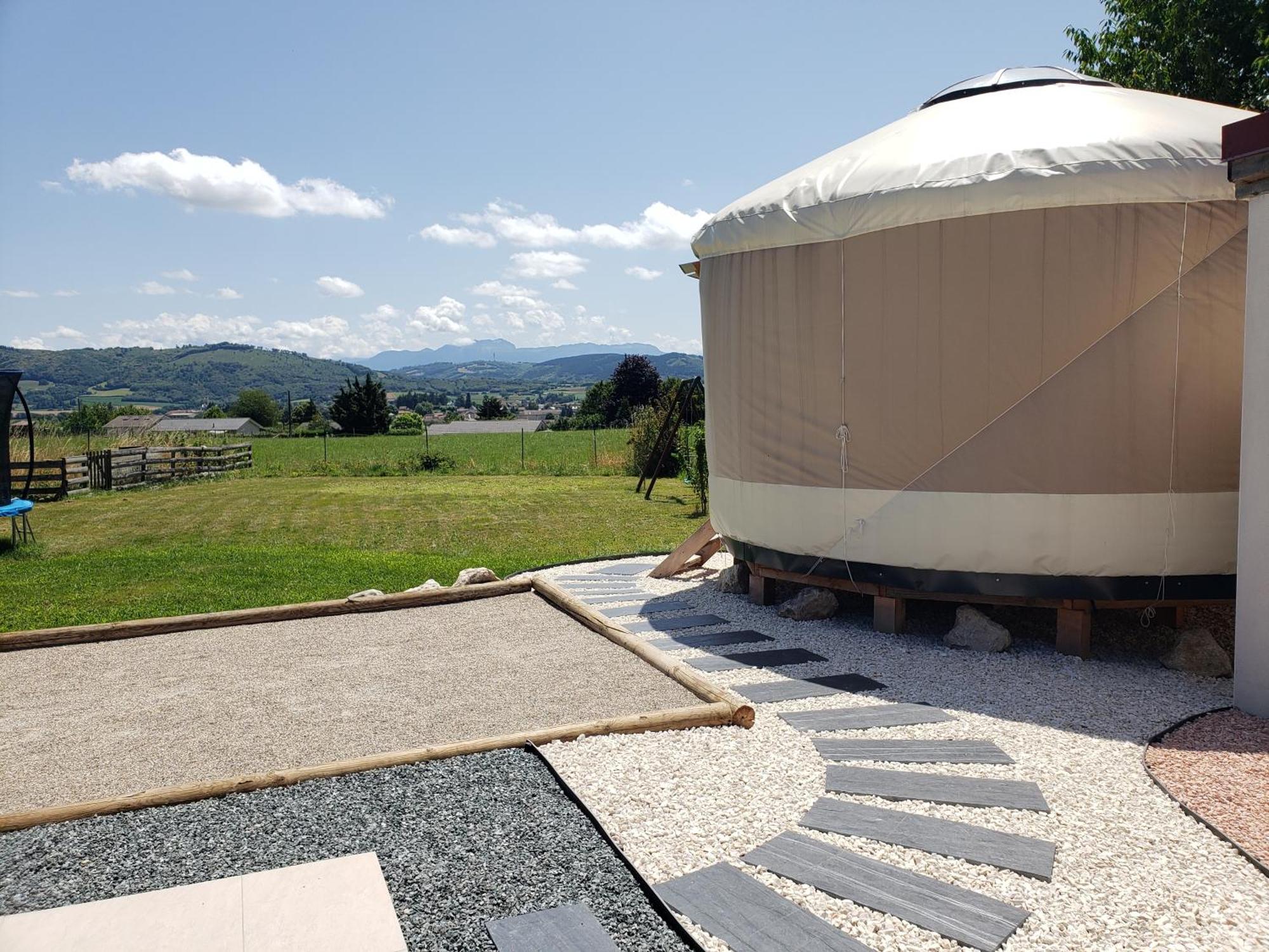 Yourte Atypique Entre Lyon Et Grenoble ! Vue Sur Les Montagnes. Nohant-en-Graçay Zewnętrze zdjęcie